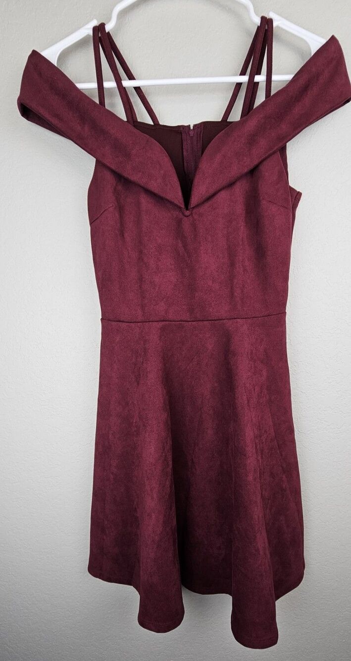 Charlotte Russe Y2K Women's Small Burgundy Velour Skater Dress Cold Shoulder